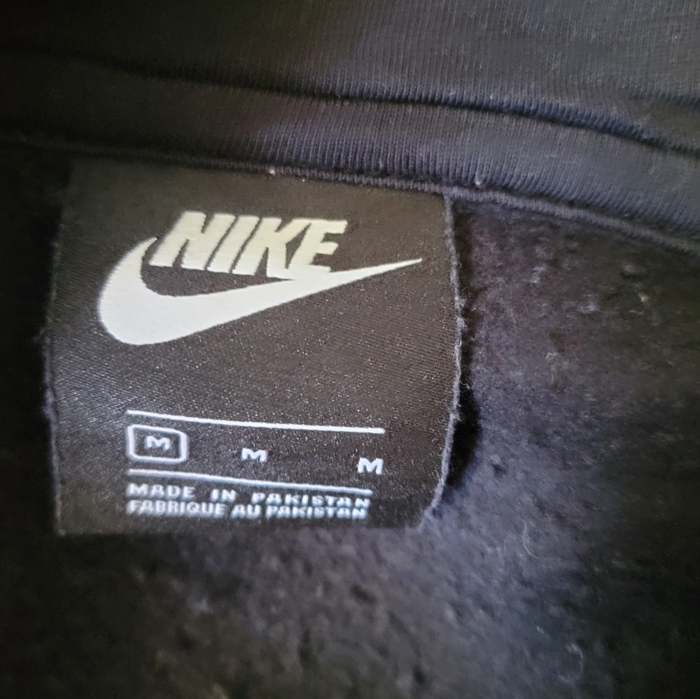 Vintage NIKE Hoodie - Picture 3 of 3